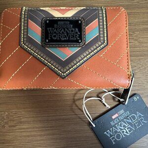 Wakanda Forever Lounge Fly  Wall  NWT